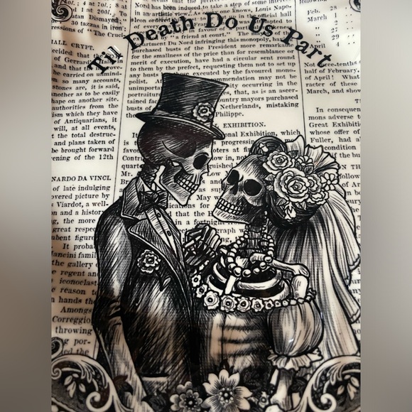 NWOT Queen’s Gothic Skeleton Bride & Groom Wedding Couple Til Death Plate - Picture 3 of 10